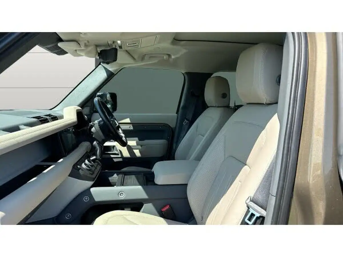 2021-land-rover-110-defender-30-d250-first-edition-big-2
