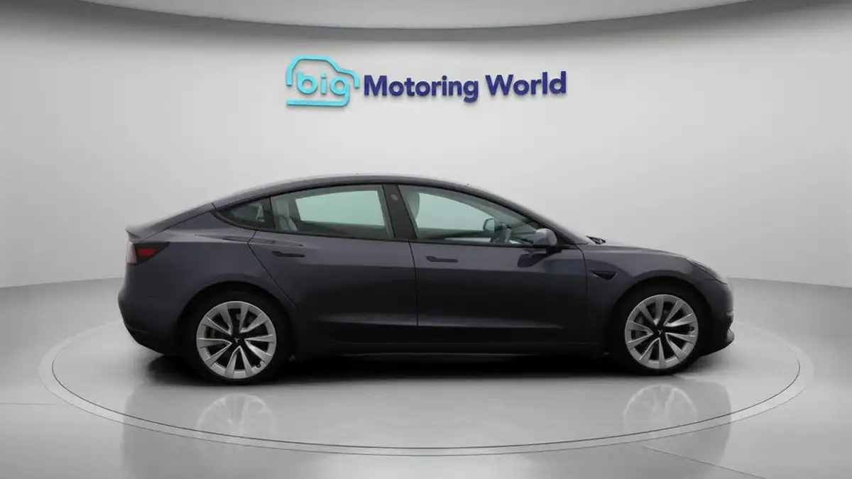 2021-tesla-model-3-e-long-range-4x4-big-8