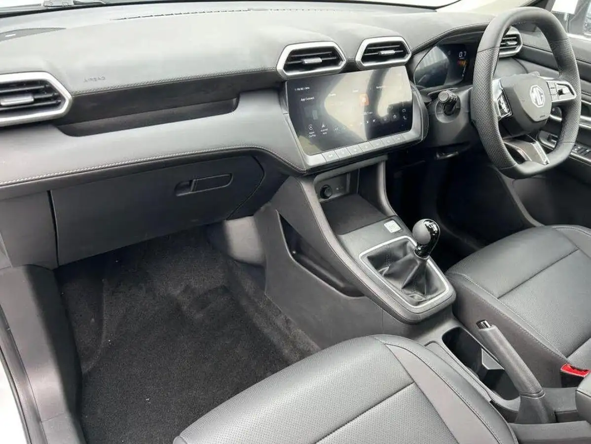 2025-mg-zs-suv-15-se-115ps-1495cc-big-1