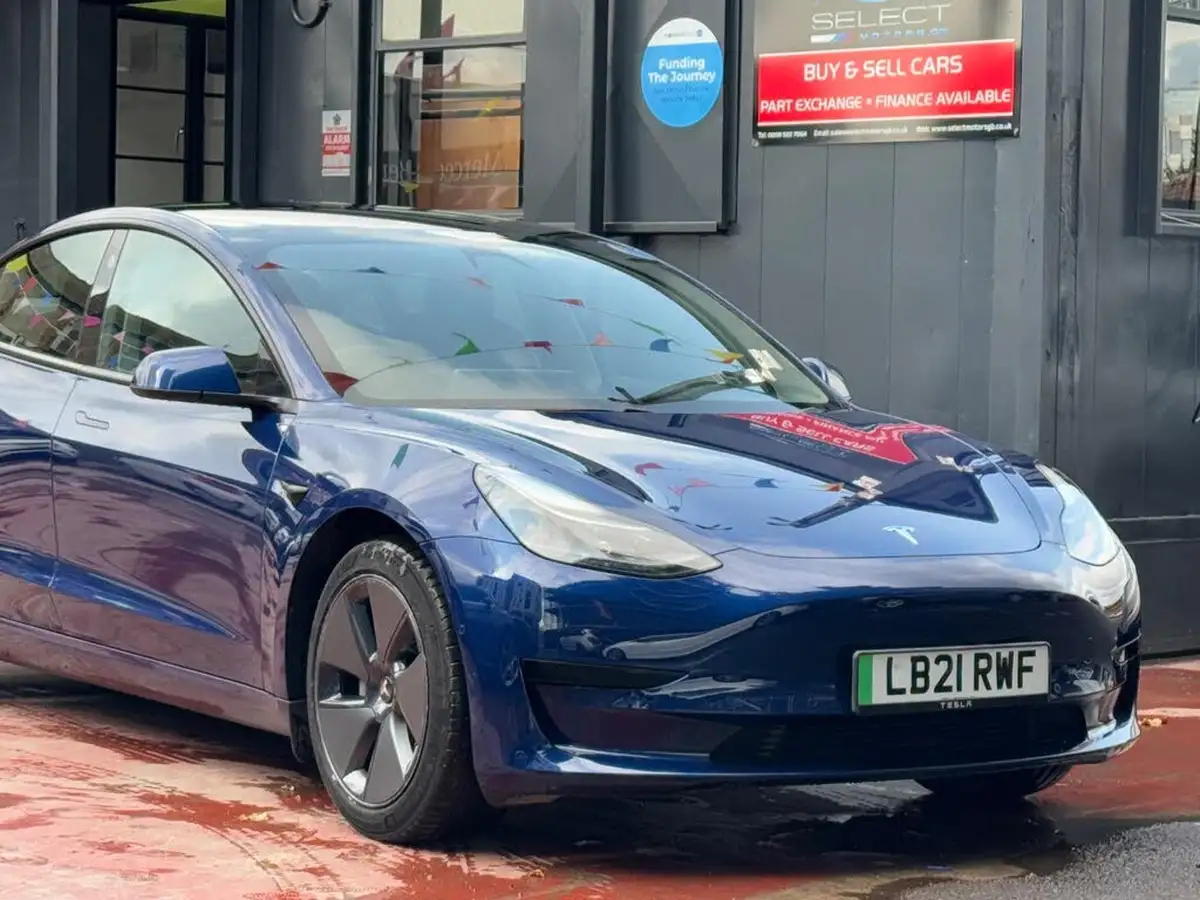 2021-tesla-model-3-e-standard-plus-big-17