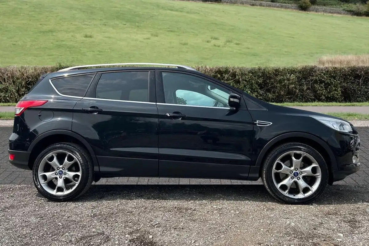2015-ford-kuga-20tdci-titanium-150ps-big-3