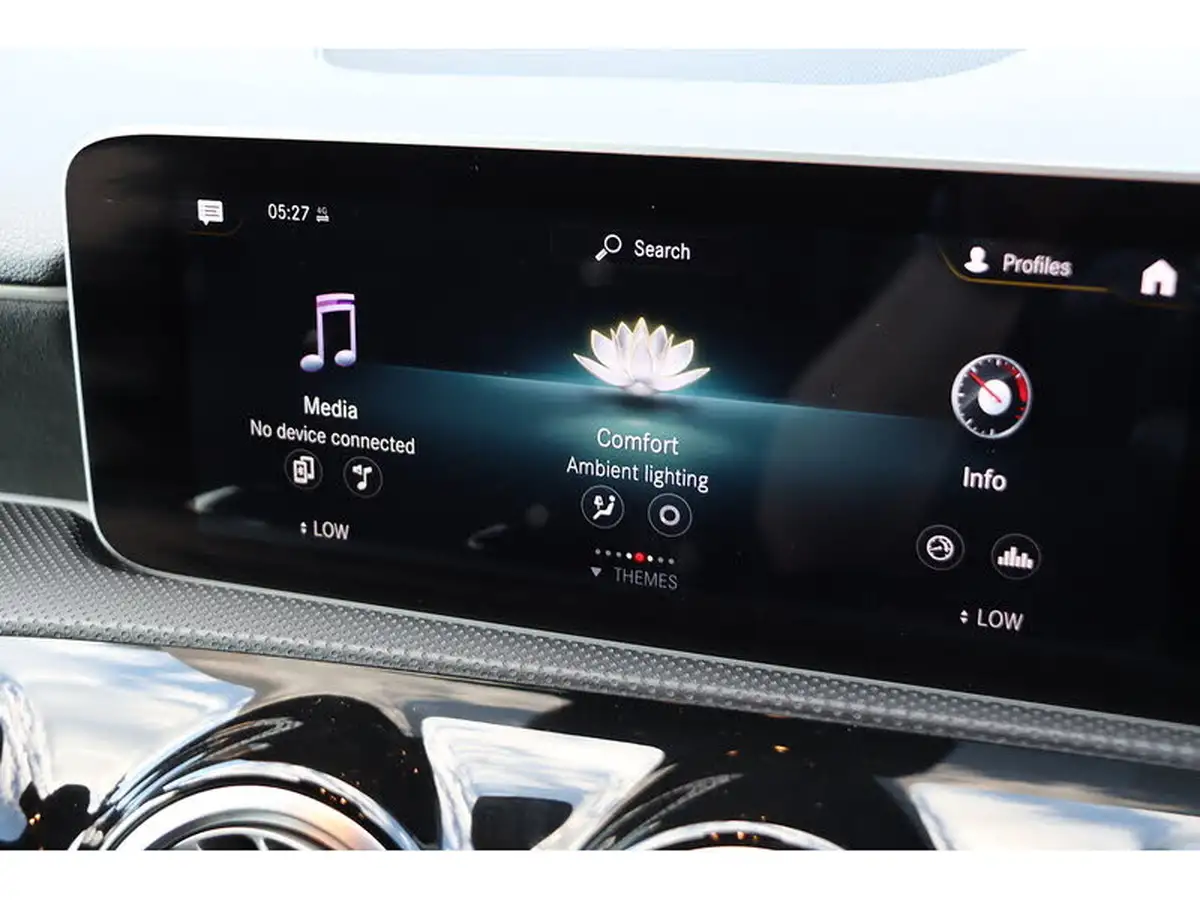 2019-mercedes-benz-a-class-13-a200-amg-line-premium-saloon-4d-7g-dct-big-10