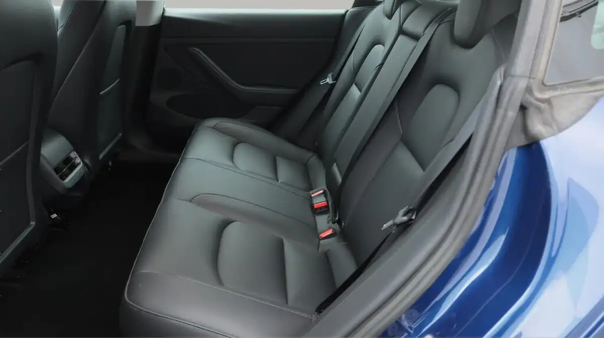 2021-tesla-model-3-e-long-range-4x4-big-16