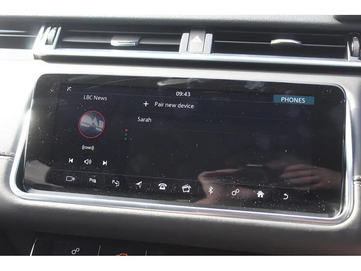 2018-land-rover-range-rover-velar-30-d300-r-dynamic-hse-ss-big-31
