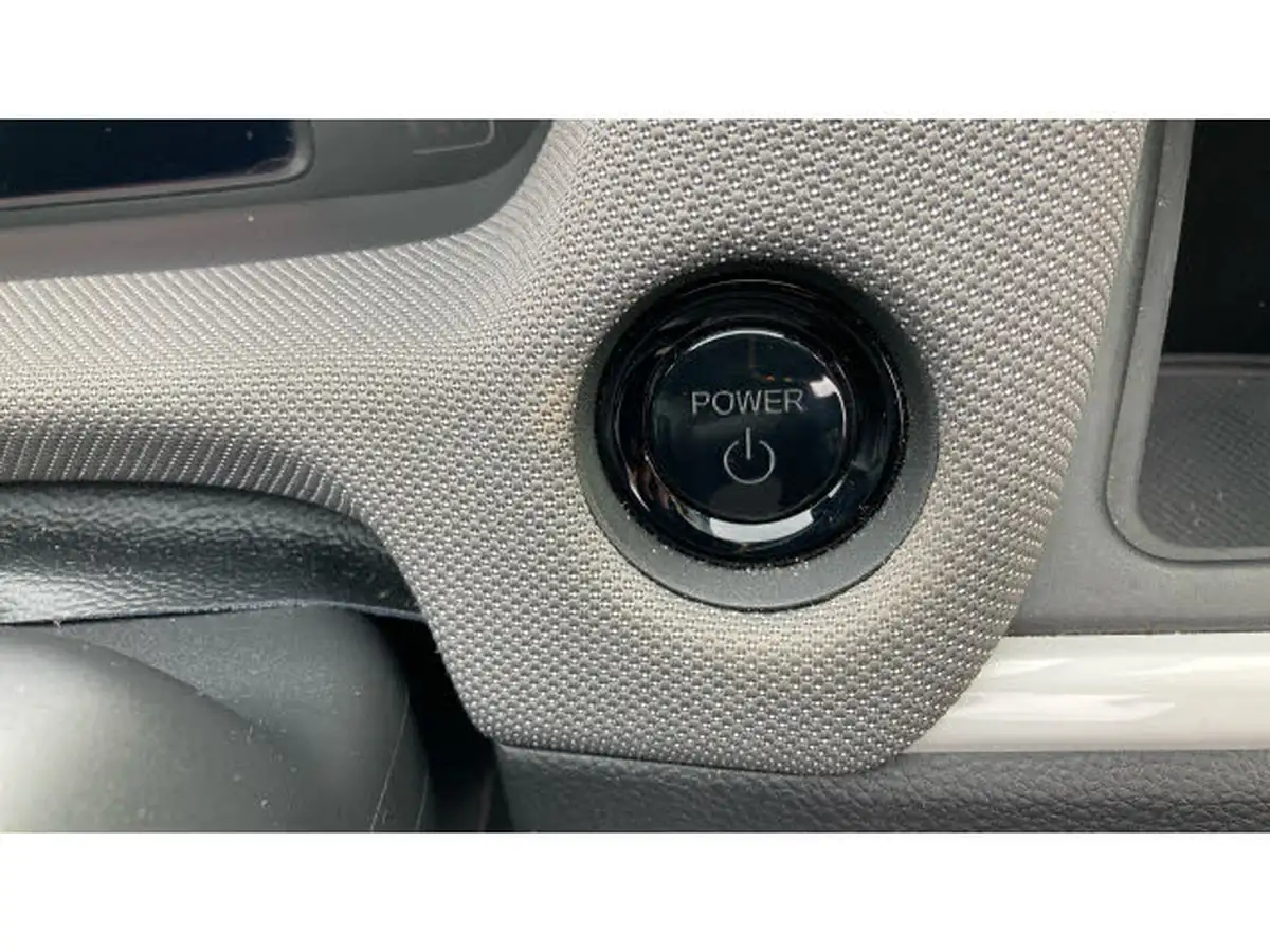 2021-honda-jazz-15-i-mmd-crosstar-ex-109ps-two-tone-big-18