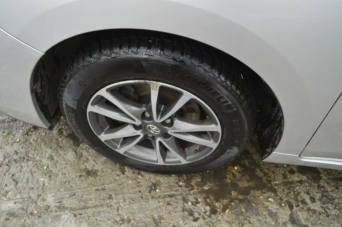 2014-toyota-verso-18-icon-7st-big-24