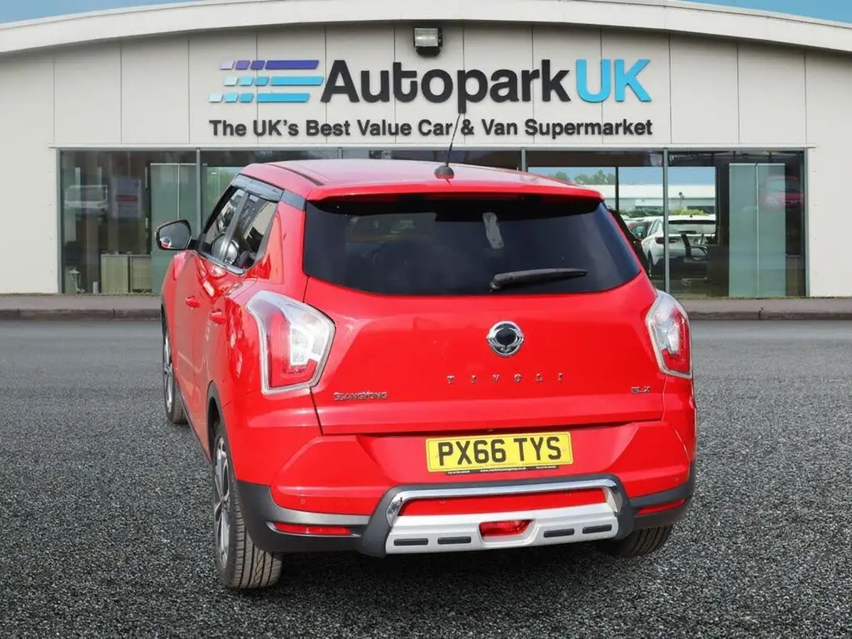 2017-kgm-ssangyong-tivoli-16-elx-big-4
