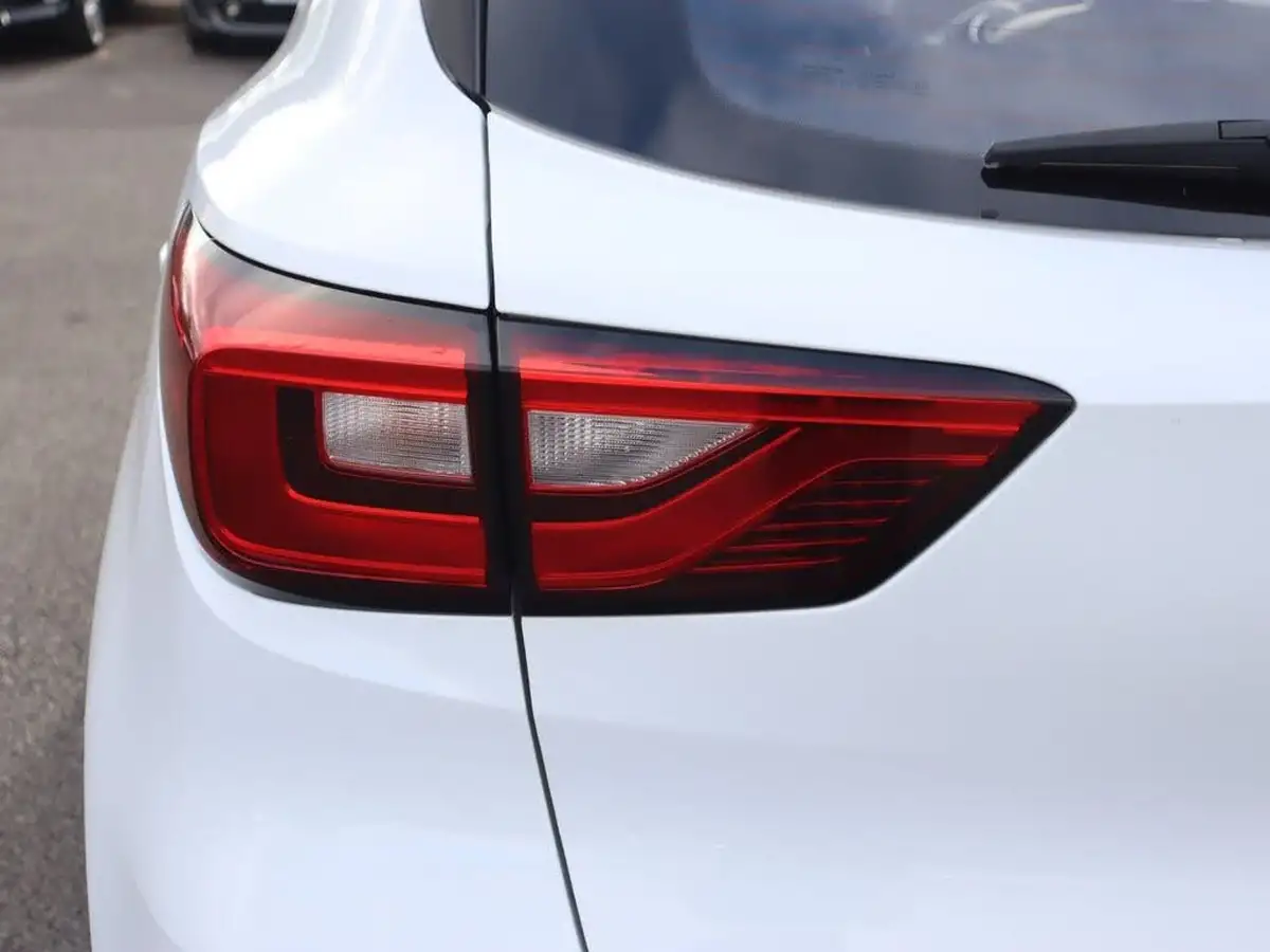 2019-mg-zs-suv-15-vti-tech-excite-106ps-big-15