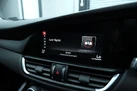 2017-alfa-romeo-giulia-20-veloce-small-64