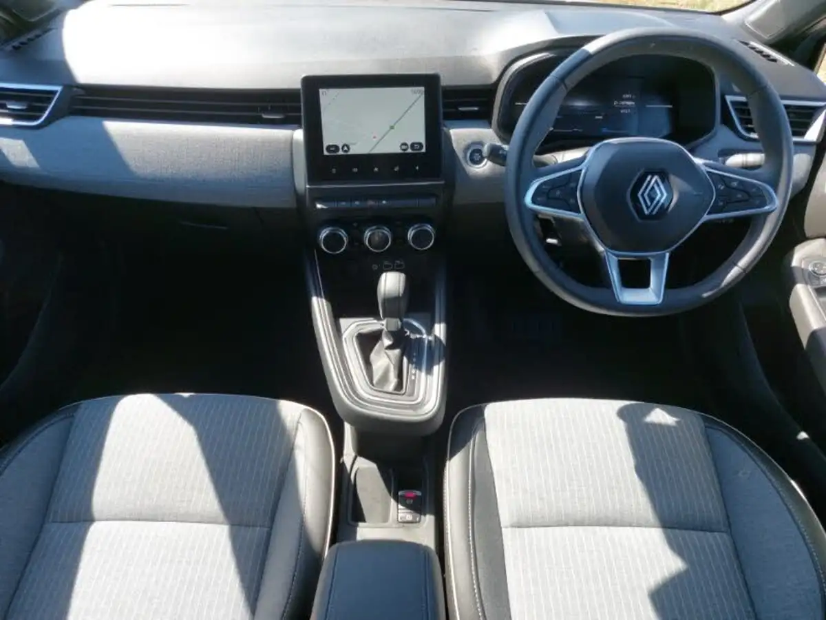 2024-renault-clio-16-techno-big-2