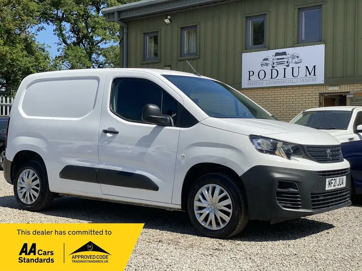 2021-peugeot-partner-15-bluehdi-1000-professional-100ps-eu6dt-panel-big-0