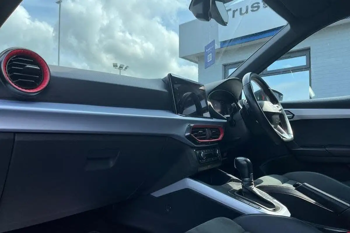2022-seat-arona-10-tsi-fr-sport-dsg-big-17