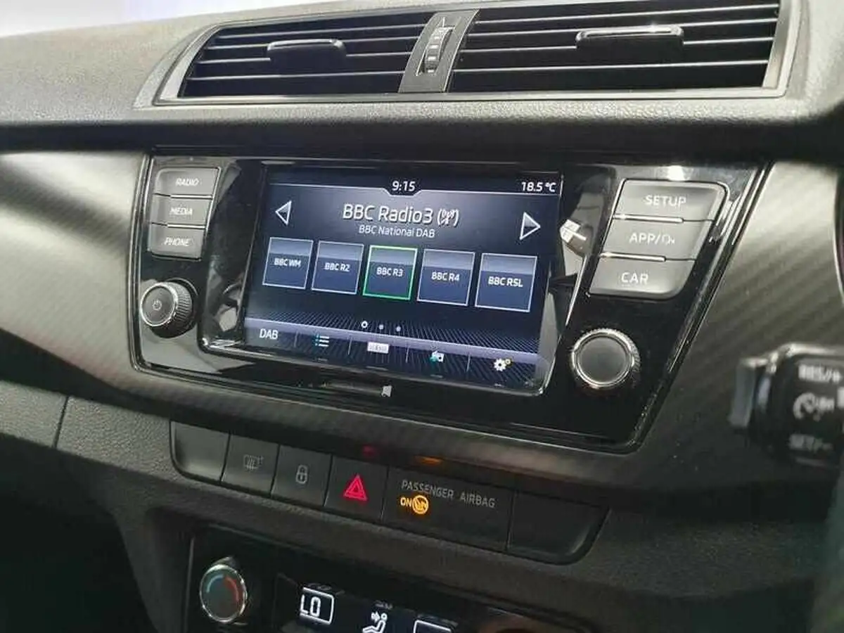 2020-skoda-fabia-10-tsi-monte-carlo-109ps-estate-big-15