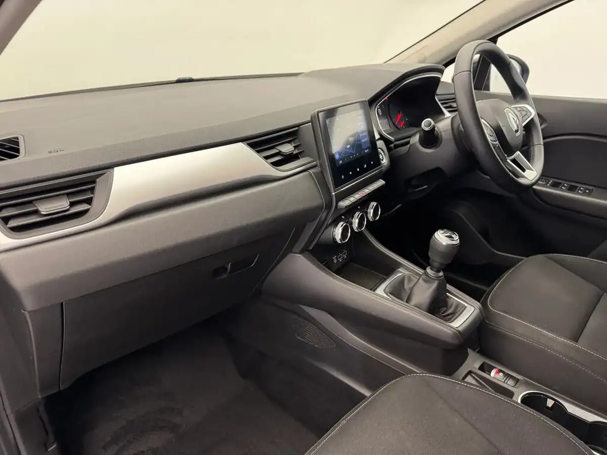 2021-renault-captur-10-tce-iconic-90ps-big-12