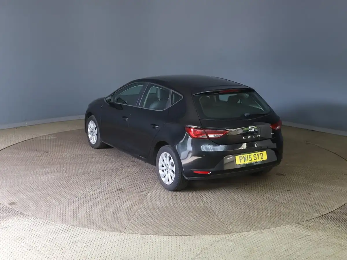 2015-seat-leon-16tdi-se-tech-pack-cr-105ps-hatchback-5d-big-4