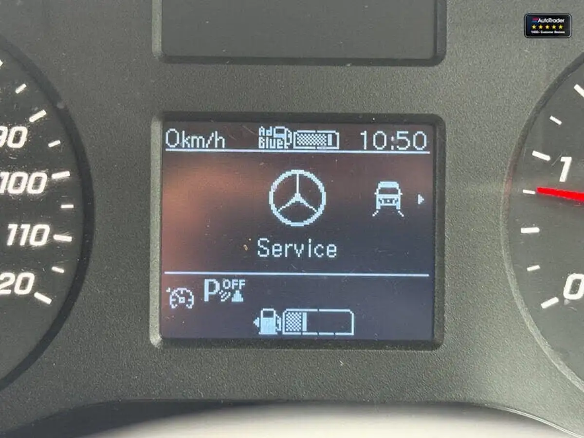 2023-mercedes-benz-sprinter-big-27