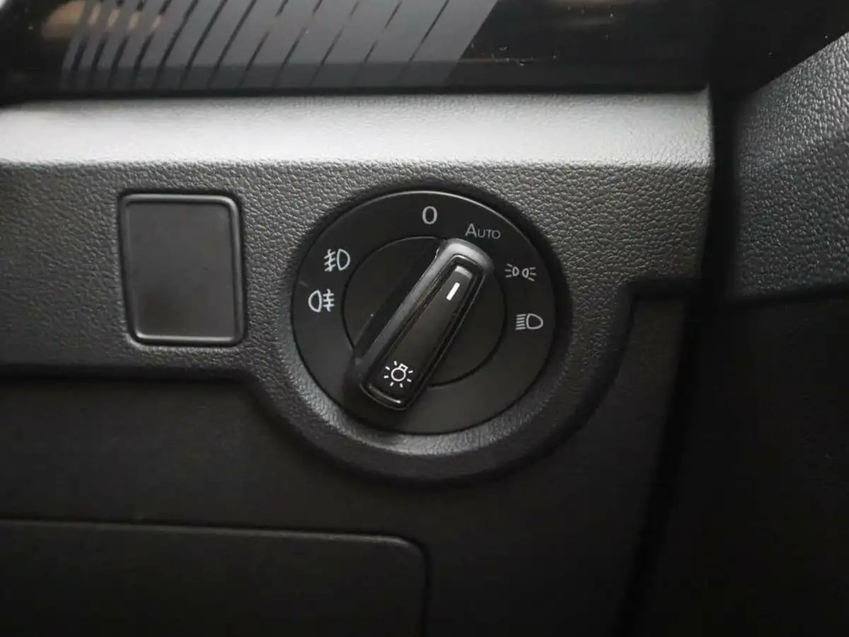 2023-volkswagen-t-cross-10-tsi-black-edition-110ps-big-31