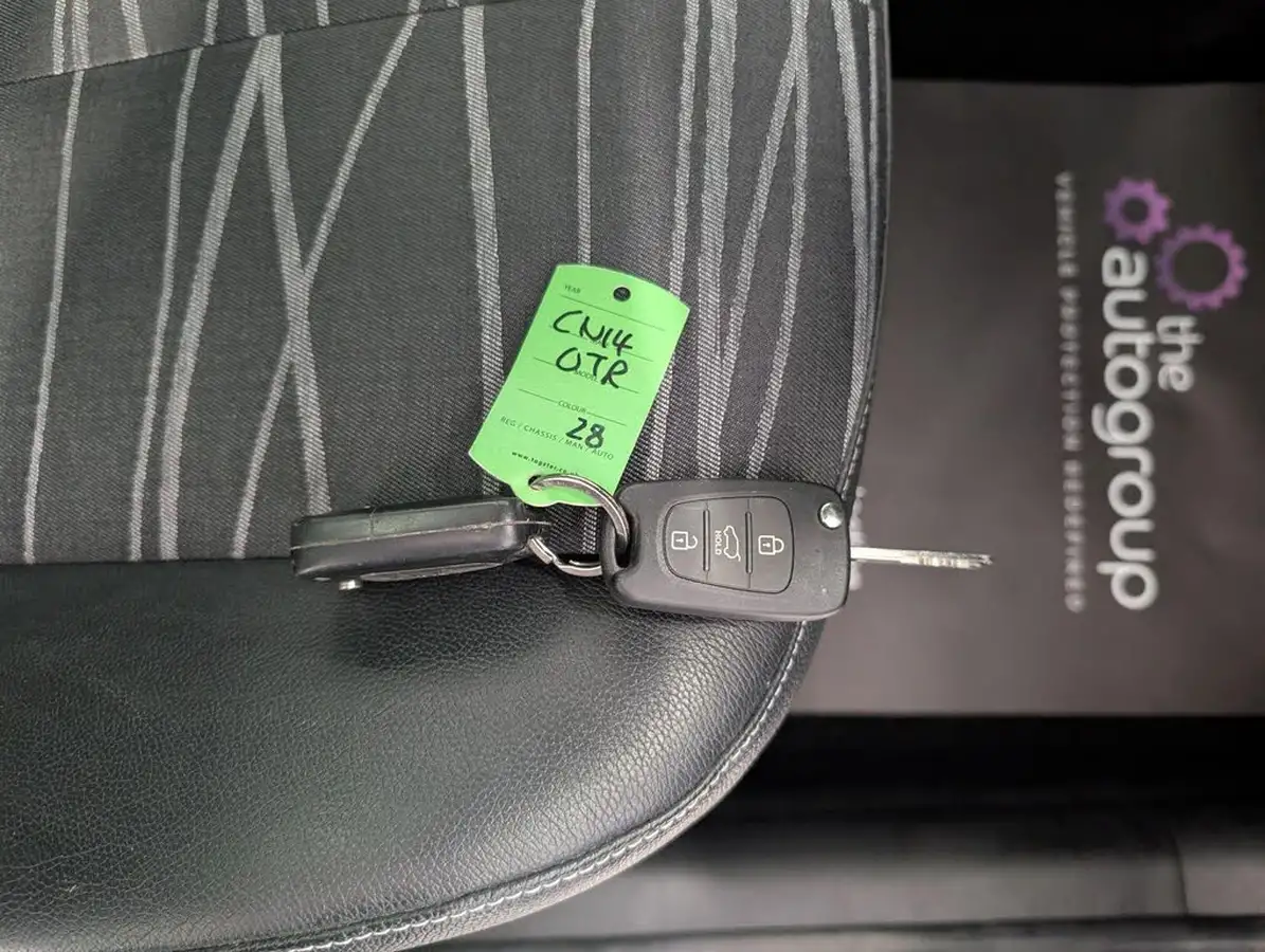 2014-kia-venga-16td-3-sat-nav-big-77