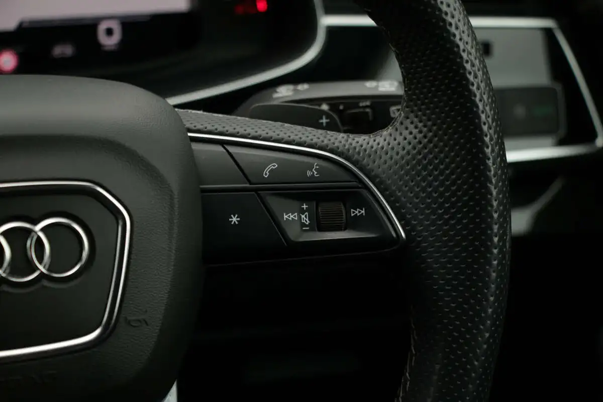 2022-audi-sq7-40-tfsi-black-edition-big-72
