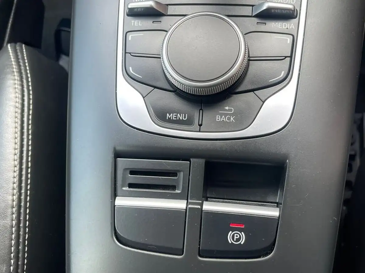 2015-audi-a3-20-tdi-s-line-150ps-sportback-5d-big-26
