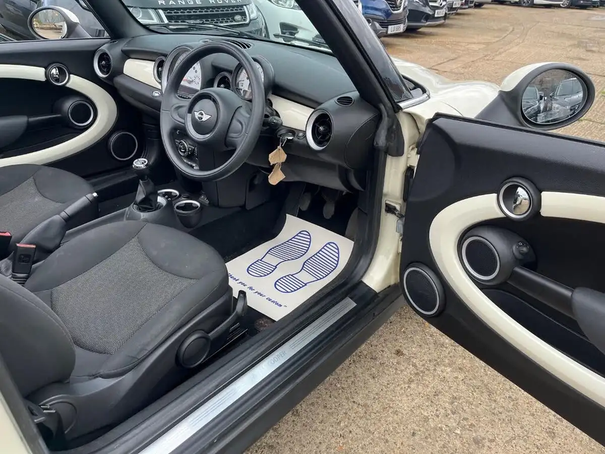 2013-mini-cooper-16td-cooper-d-112bhp-convertible-2d-big-18