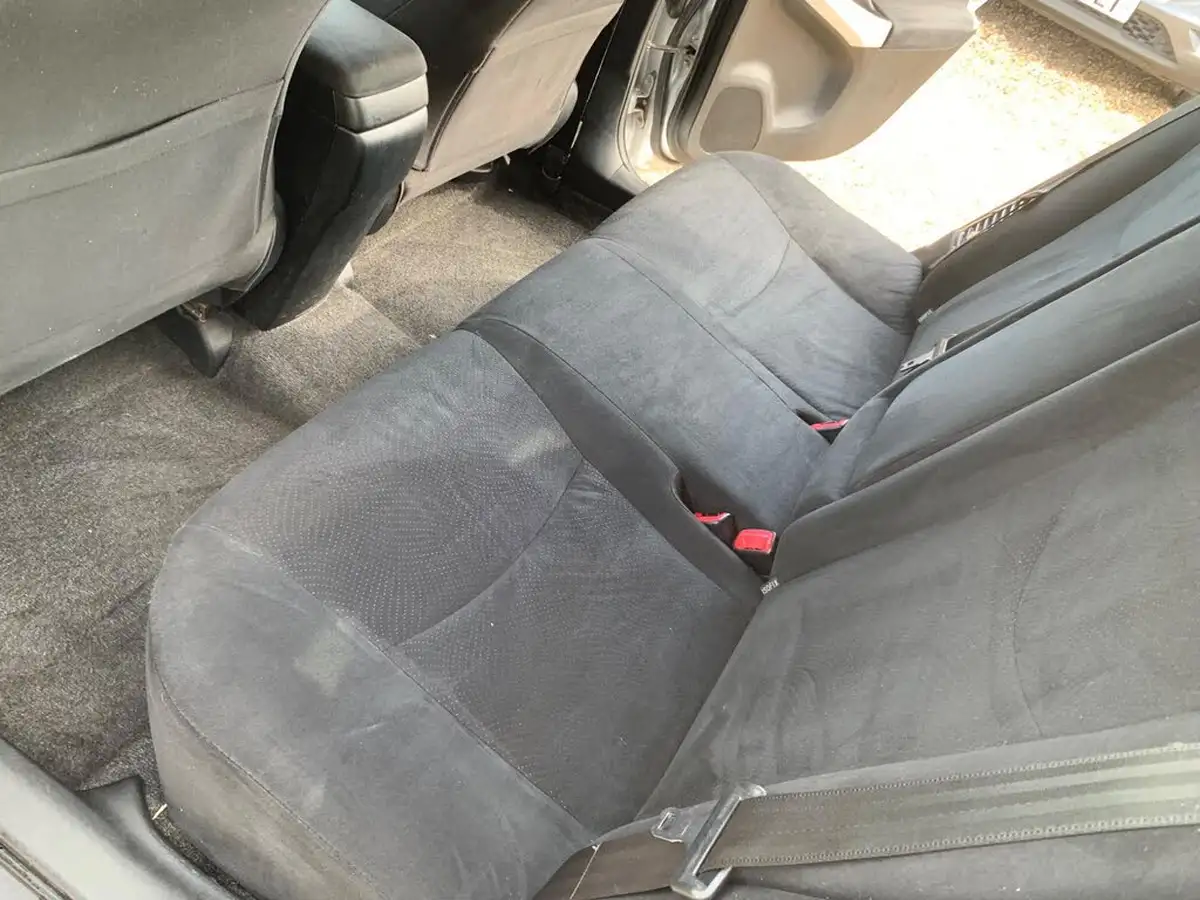 2012-toyota-prius-18-vvt-i-t3-1798cc-big-33