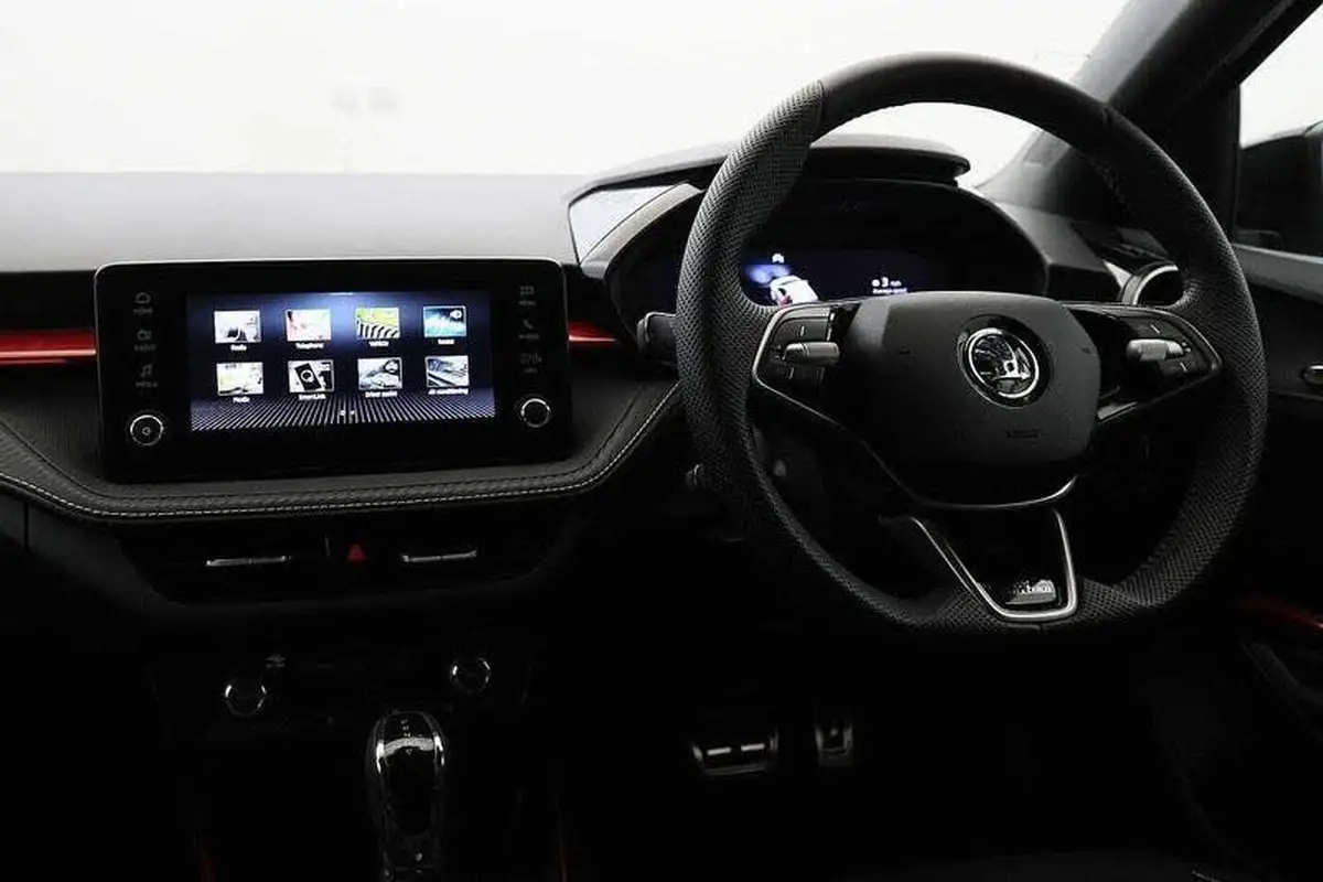2024-skoda-fabia-15-tsi-monte-carlo-edition-big-1