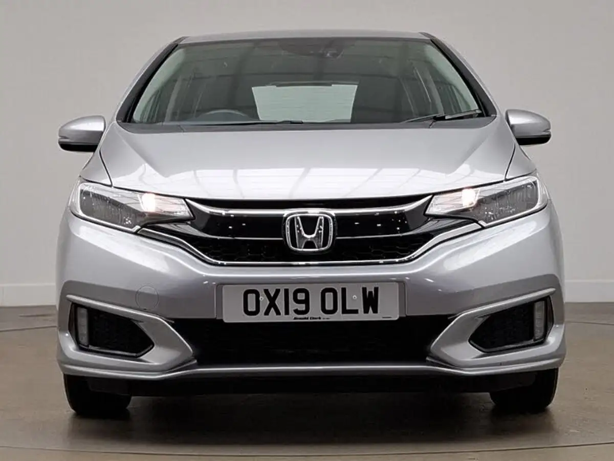 2019-honda-jazz-13-i-vtec-s-big-11