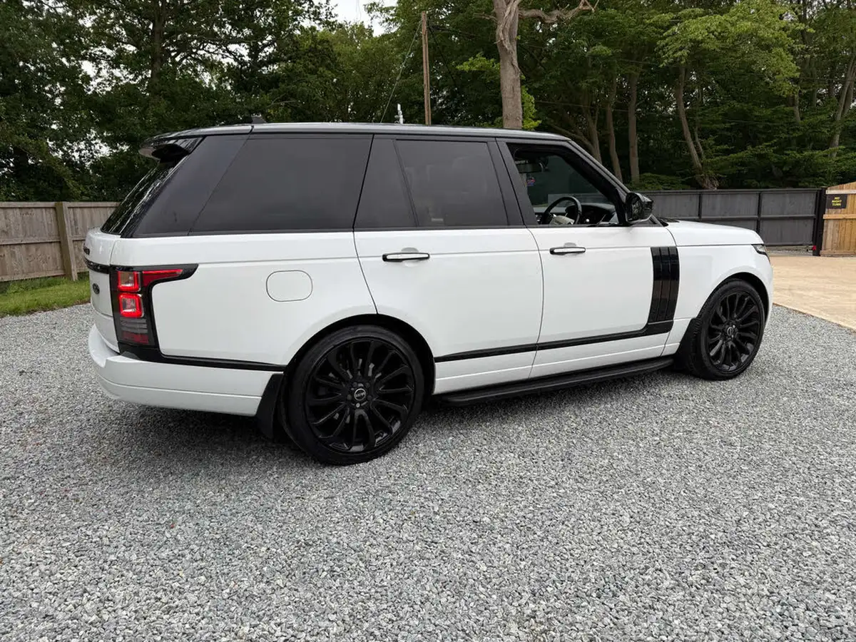 2015-land-rover-range-rover-30tdv6-vogue-big-23