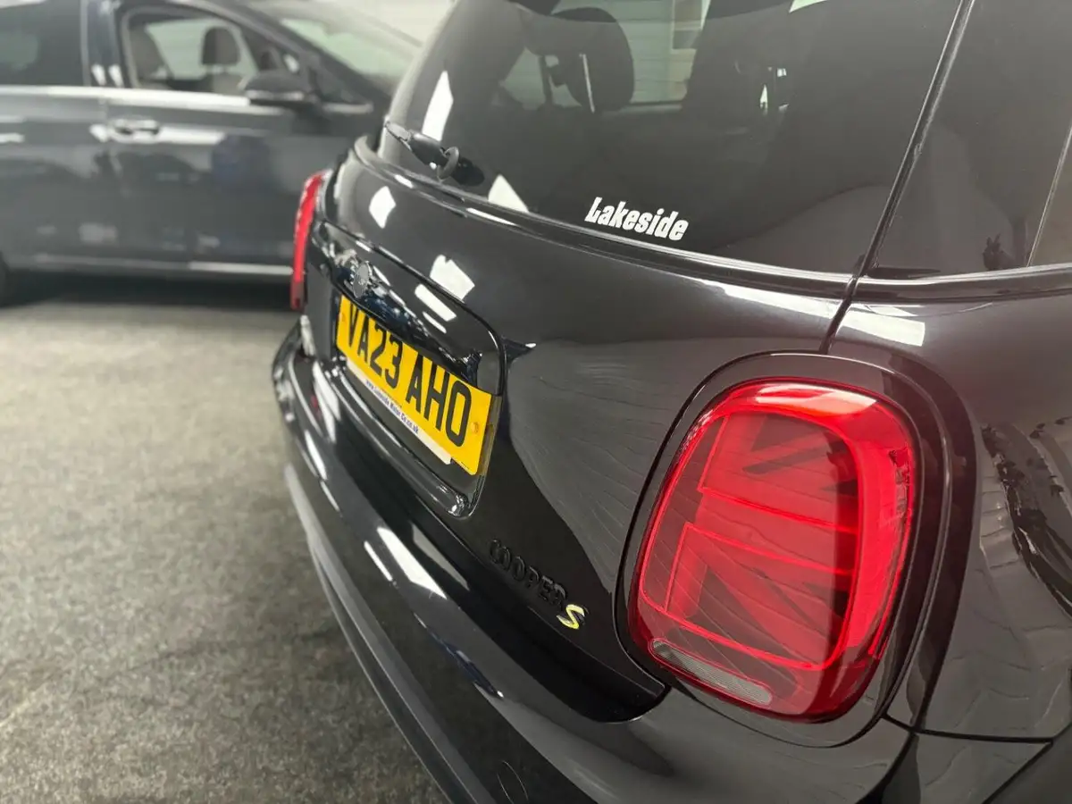 2023-mini-cooper-e-cooper-s-2-big-17