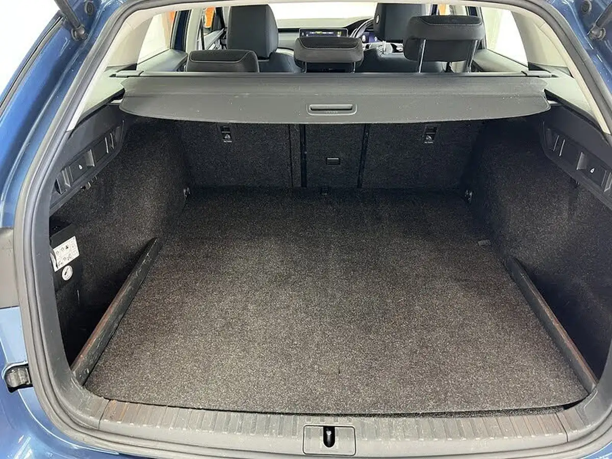 2021-skoda-octavia-14-tsi-se-technology-estate-big-4