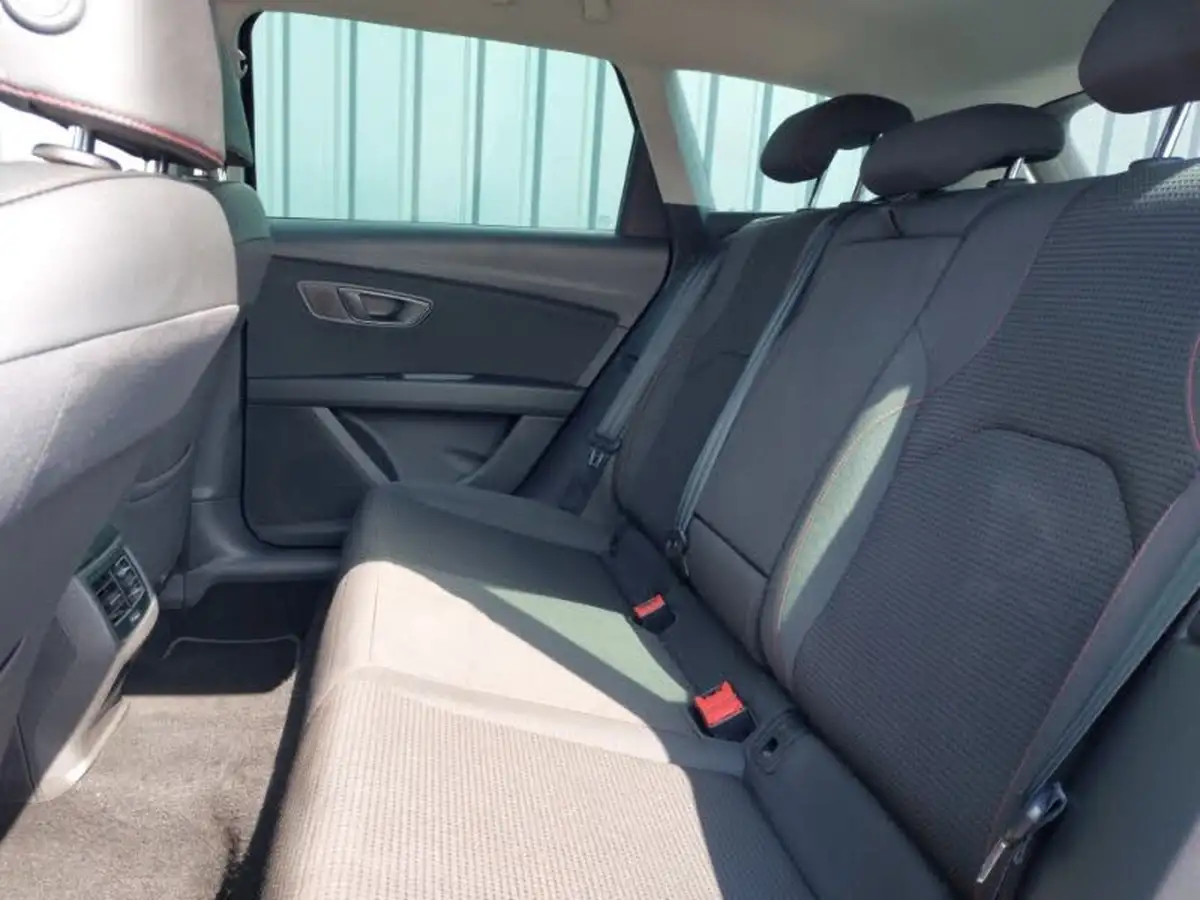 2020-seat-leon-15-tsi-evo-fr-black-edition-150ps-estate-big-5