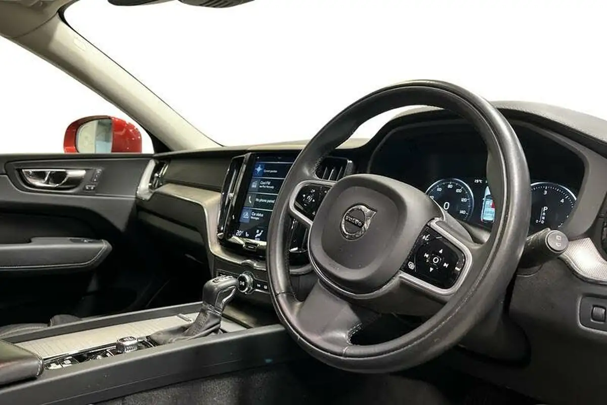 2019-volvo-xc60-20td-d4-inscription-pro-geartronic-big-8