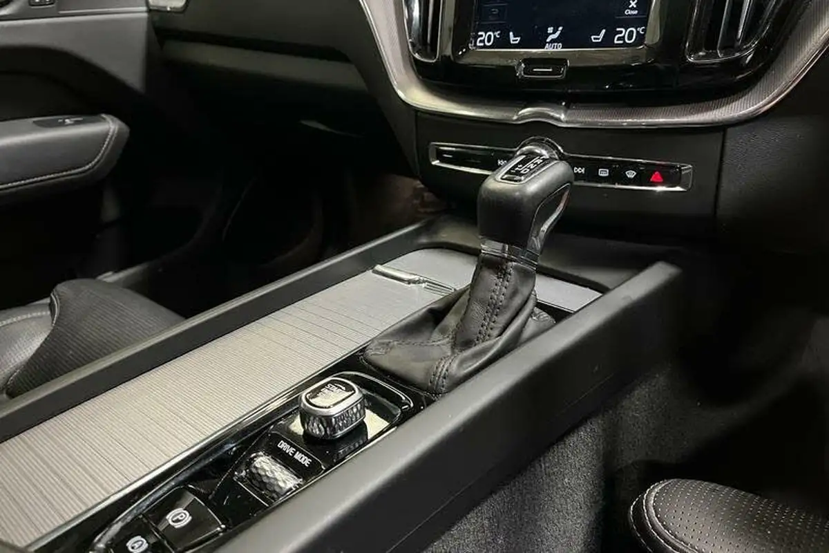 2019-volvo-xc60-20td-d4-inscription-pro-geartronic-big-36