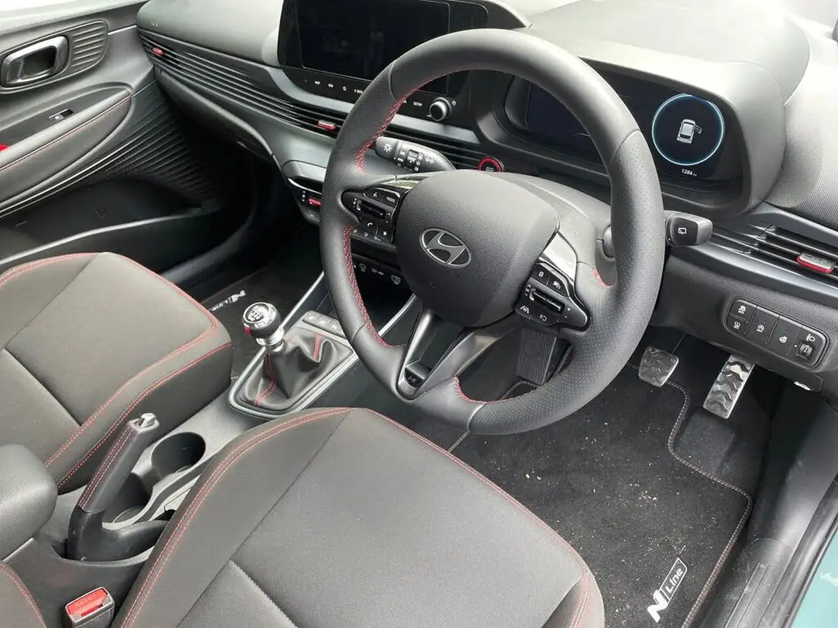 2025-hyundai-i20-10-t-gdi-n-line-s-big-14