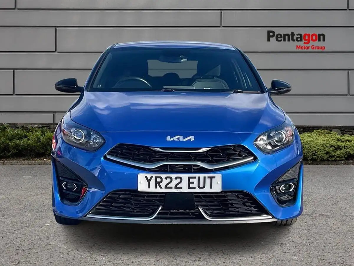 2022-kia-ceed-15-t-gdi-gt-line-big-15