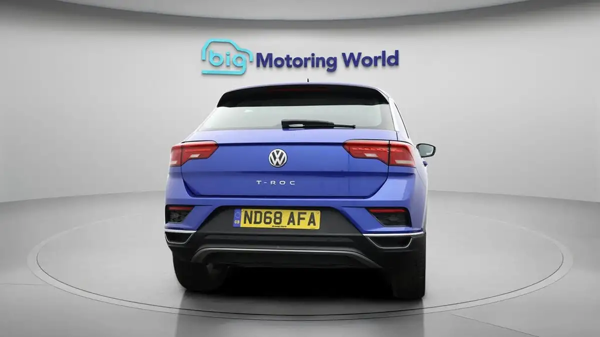 2018-volkswagen-t-roc-10-tsi-se-big-5