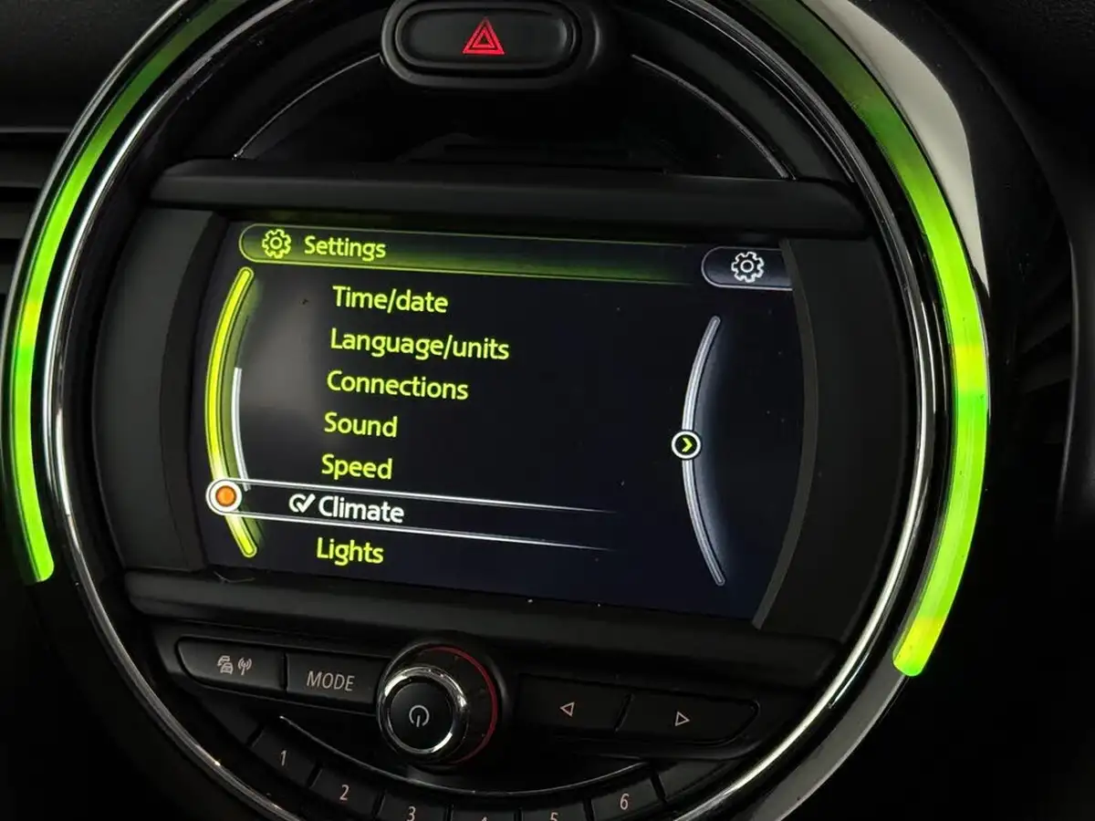 2015-mini-cooper-15-cooper-3d-auto-big-26