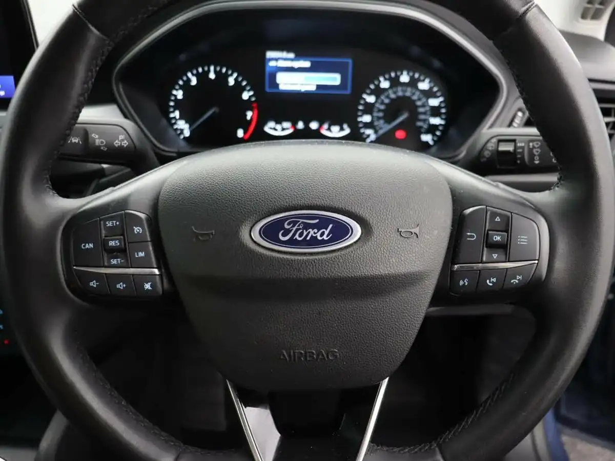 2022-ford-focus-10t-trend-hatchback-big-34