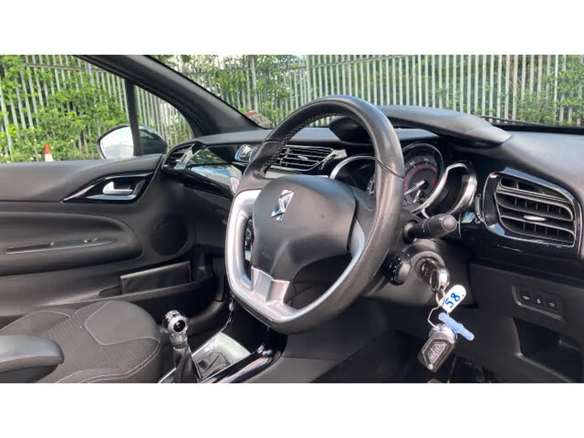 2018-ds-ds-3-cabrio-12-puretech-connected-chic-big-10