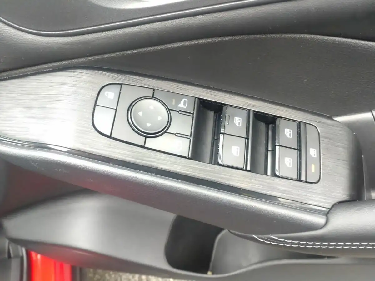 2021-nissan-qashqai-13-dig-t-visia-big-11