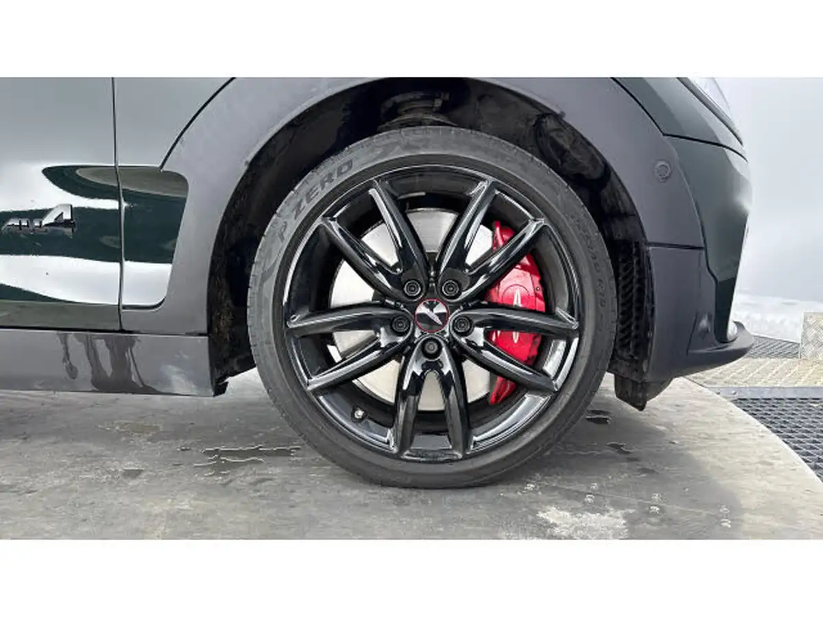2022-mini-clubman-20-john-cooper-works-premium-plus-big-13