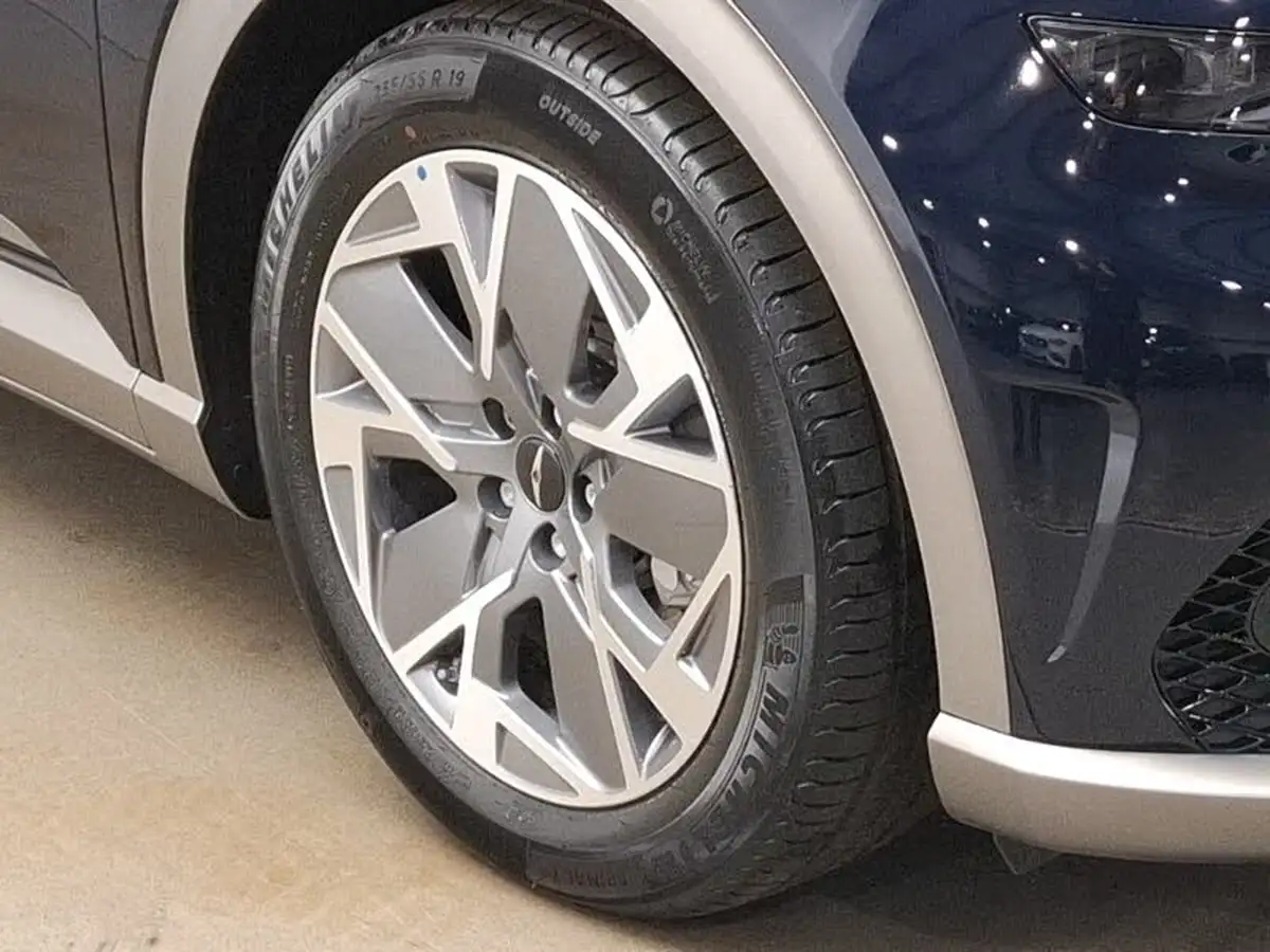 2025-genesis-gv60-e-premium-229ps-big-8
