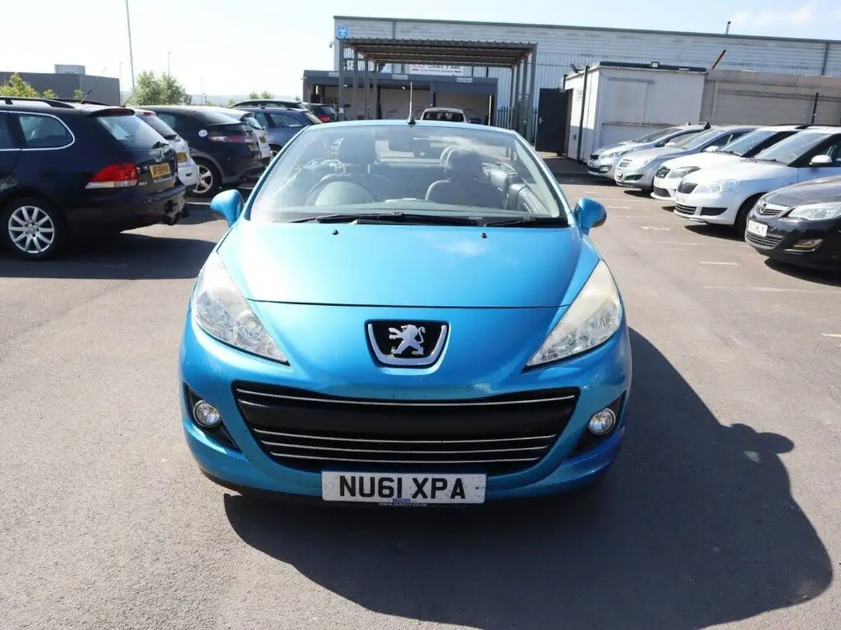 2011-peugeot-207-cc-16-sport-vti-big-10