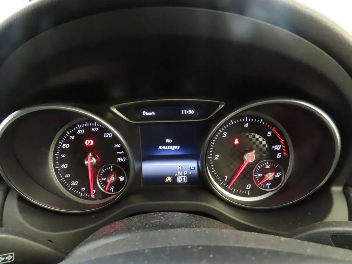 2016-mercedes-benz-a-class-21d-a200d-sport-premiumss-7g-dct-big-10