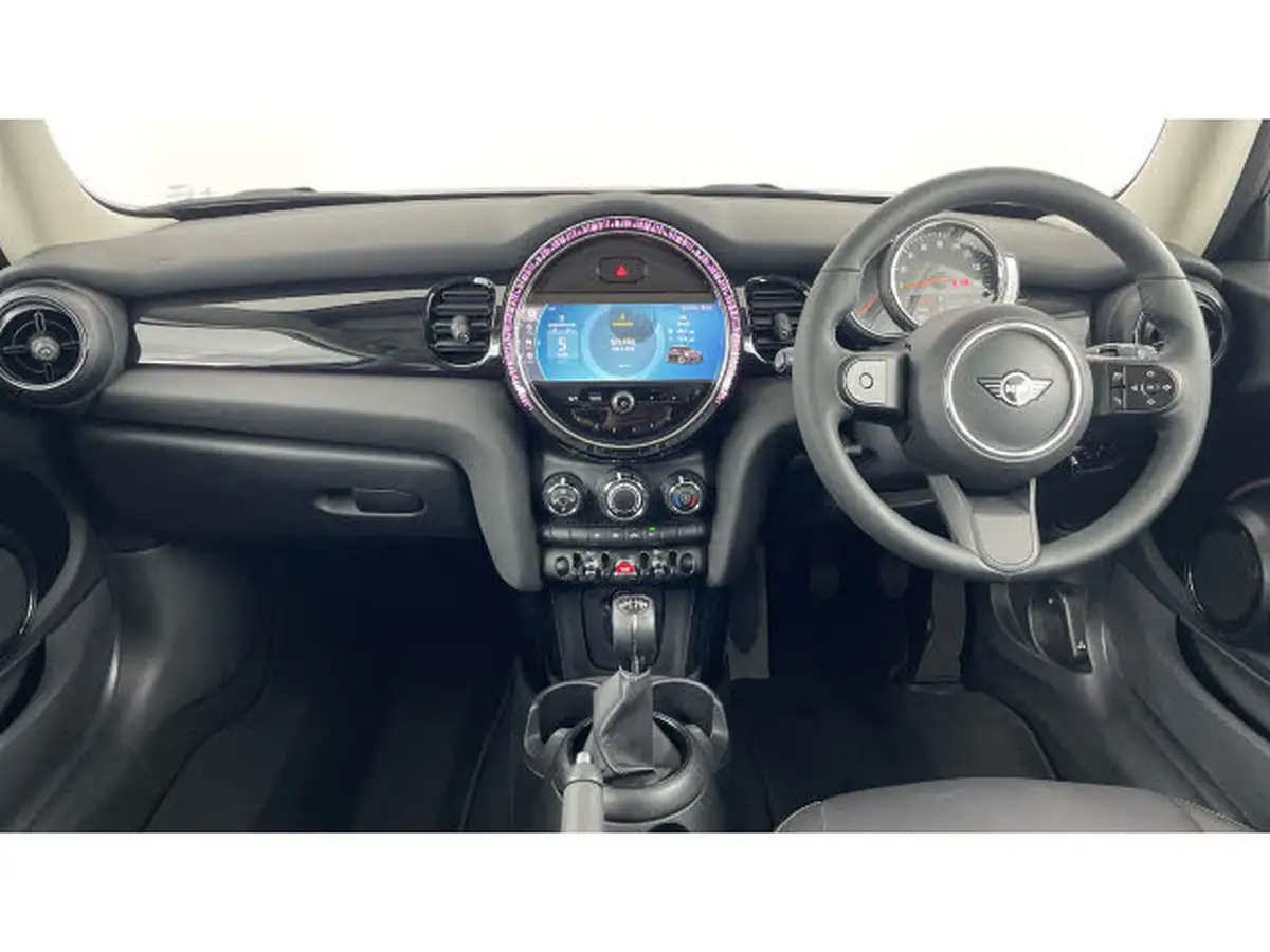 2022-mini-cooper-15-cooper-classic-hatchback-3d-big-3