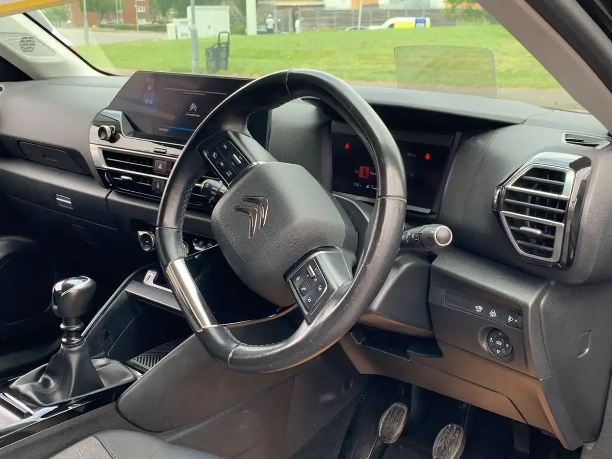 2021-citroen-c4-12-puretech-shine-130ps-big-6