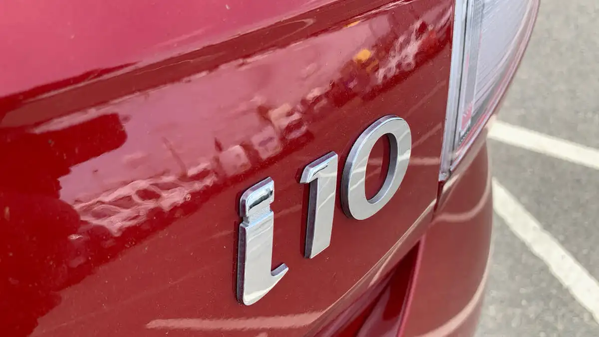 2022-hyundai-i10-12-premium-big-43