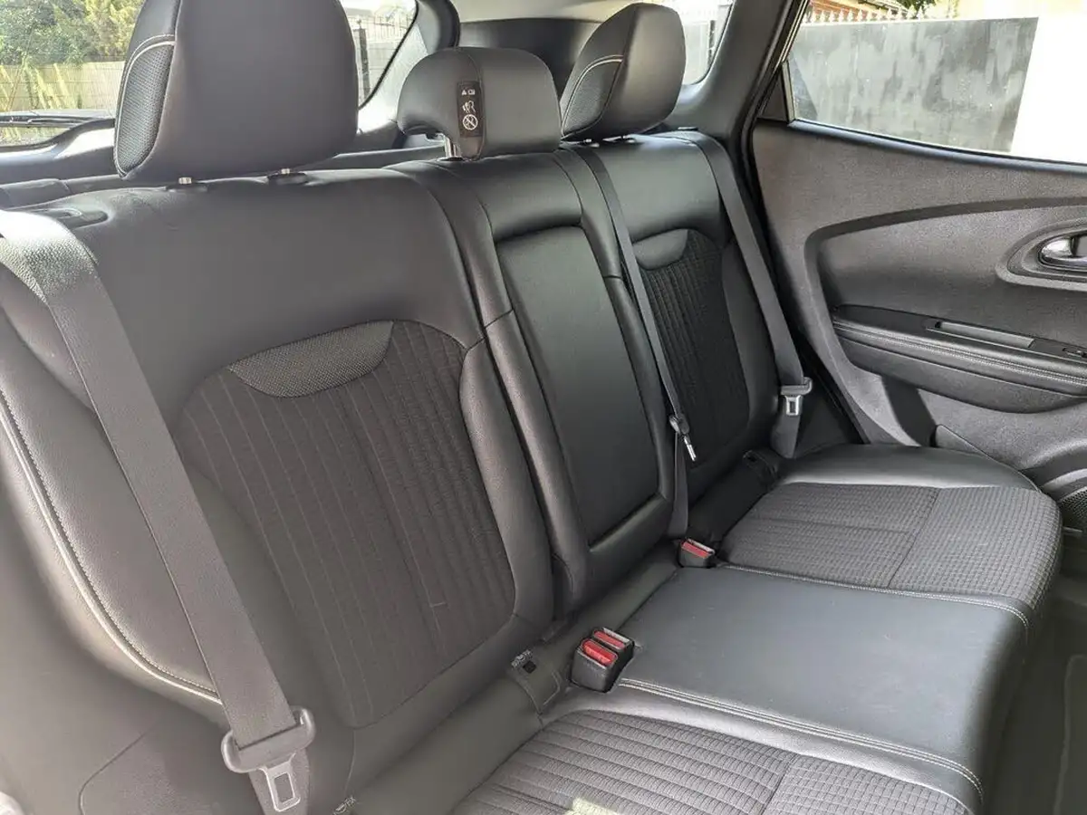 2018-renault-kadjar-12-tce-signature-nav-1197cc-edc-auto-big-66