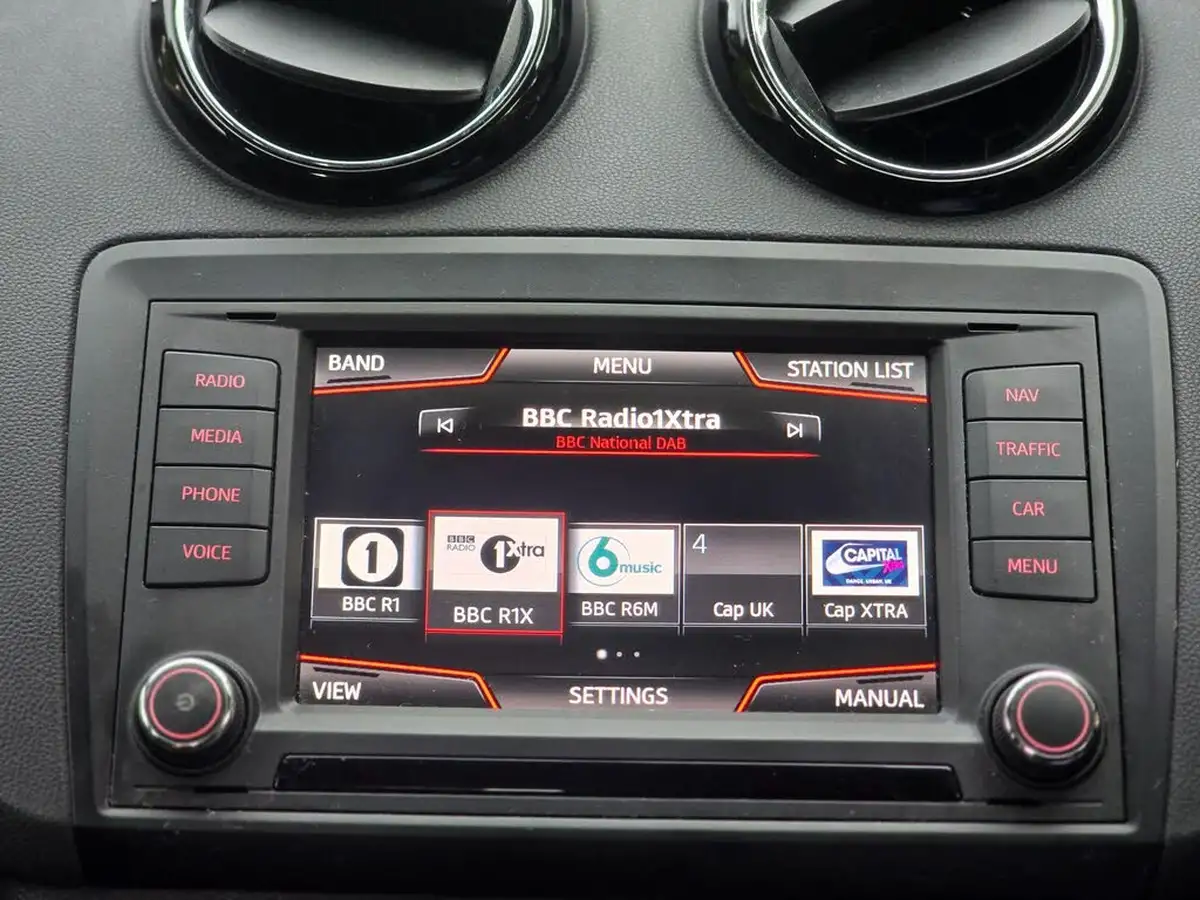 2016-seat-ibiza-12-tsi-se-technology-hatchback-5d-big-31